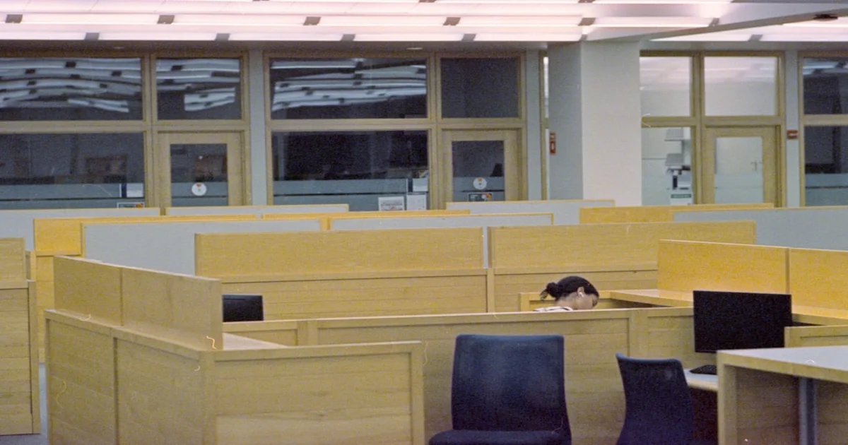 Journalist Desk Arrest - Journalist Desk Arrested For Failing To Meet Daily Word Count