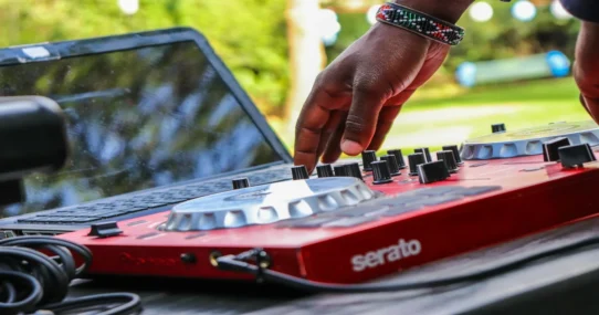 Sanna Marin DJ - Sanna Marin Concedes Election, Immediately Signs 8-Figure DJ Residency