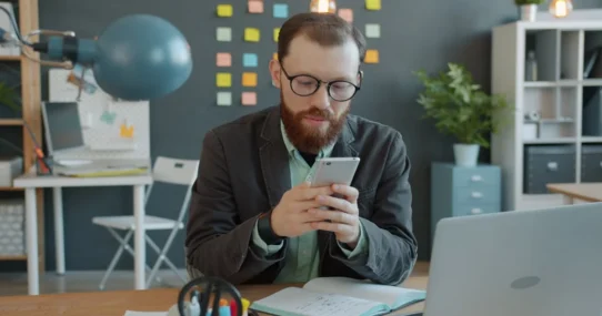 Galaxy S26 display - Galaxy S26 Display Forgoes 10-Bit, Saves Humanity from Over-Stimulation