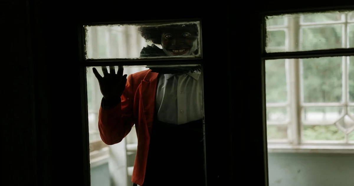 Michael Jackson film - Michael Jackson Film Soars, Proving Audiences Crave 'King of Pop' or 'Just Pop'