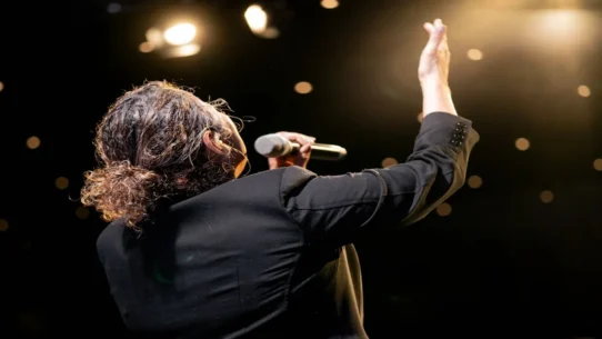 Carlos Vives Tour Al Sol - Carlos Vives Pours Colombian Pride Into Miami With Tour Al Sol