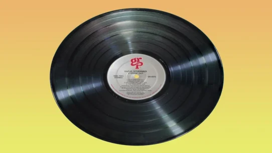 Bb Trickz 'Le Le' - Columbia Records Grapples with Indie-Sounding Bb Trickz 'Le Le'