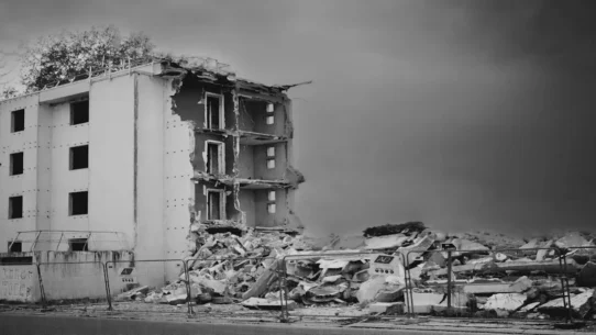 Philippines building collapse - Experts Blame 'Jenga-Inspired' Design for Philippines Building Collapse