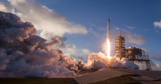 NASA's moon program - NASA's Moon Program Now Solely Reliant On SpaceX After Blue Origin Explodes