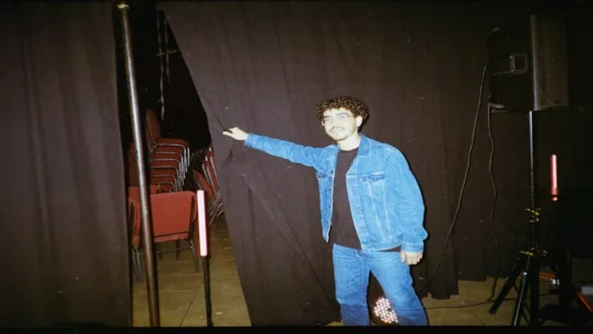 Noah Kahan SNL - Noah Kahan Returns To SNL With A #1 Album, Demands More Maple Syrup