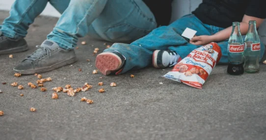Red Hot Chili Peppers catalog - Red Hot Chili Peppers Sell Music Catalog For $300 Million; Still Can't Agree On Tour Bus Snacks