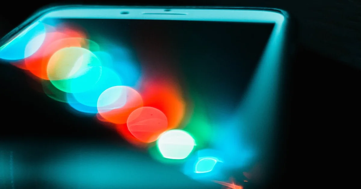 Galaxy S27 component costs - Samsung Sacrifices User Eyesight to Slash Galaxy S27 Component Costs