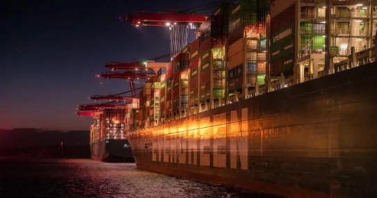 oil flow - Ships Positioned For Oil Flow After Gulf Strait Reopens
