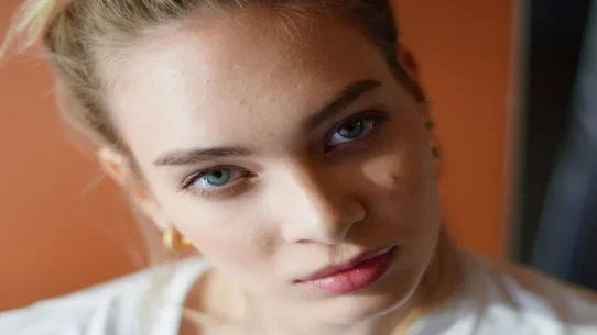 Cara Delevingne music - Cara Delevingne Finally Releases Music After Decades Of Not Releasing Music