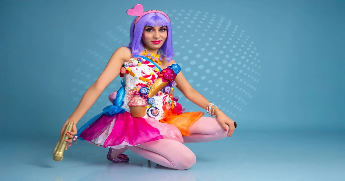 Katy Perry Tius Luka - Katy Perry Sings With 10-Year-Old Tius Luka, Unleashes Global Toddlerhood
