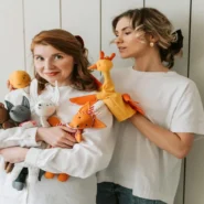 Laura Sings Raffi - Laura Marling Surprise Drops Full Raffi Covers Album 'Laura Sings Raffi'