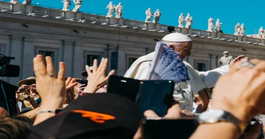 Pope Leo XIV's flight - Pope Leo XIV's Flight Grounded; King of Spain Offers Luxury Jet