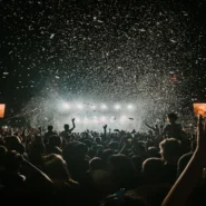 SZA surprise appearance - SZA Makes Surprise Appearance at Don Toliver Show, Sings About Being Used