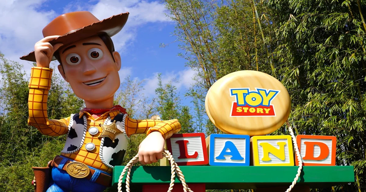 Taylor Swift Toy Story - Taylor Swift Lands Role As Live-Action Bo Peep In Surprise ‘Toy Story 5’ Cameo
