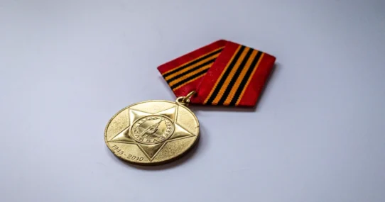 Zelenskyy returns honor - Zelenskyy Returns Poland's Highest Honor, Requests Gift Receipt