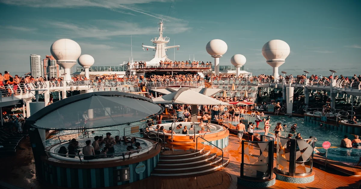 Jeff Rosenstock 311 Cruise - Jeff Rosenstock Booked For 311 Cruise 12 Years After Petition