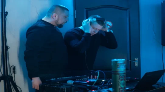 John Summit Twitter Beef - John Summit's Latest Twitter Beef Is With Pete Tong Over Remix