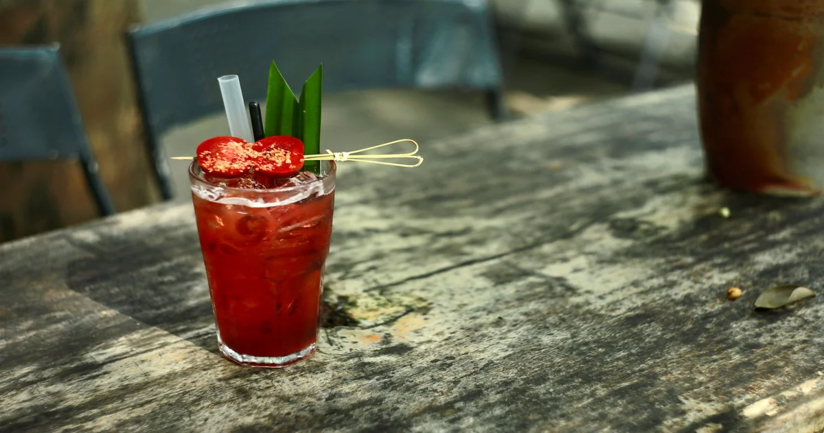 Karol G Tropicoqueta - Karol G Invents Tropicoqueta Cocktail To Quench Thirsty TropiTour Fans