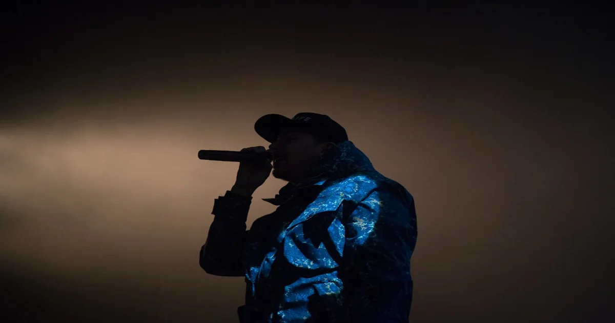 Lil Wayne seizure risk - Lil Wayne Seizure Risk Prompts Migraine To Demand Solo Tour